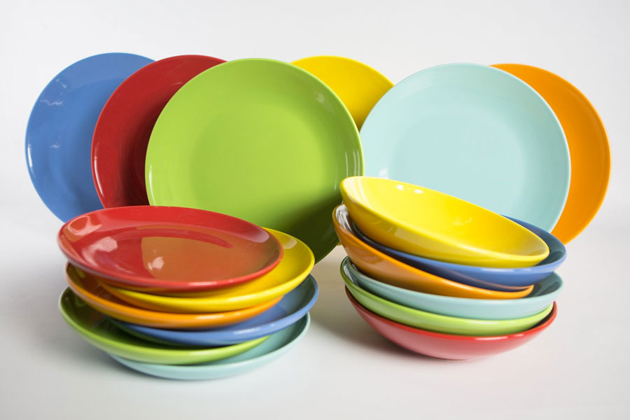 6 PIATTI COLORATI ASSORTITI